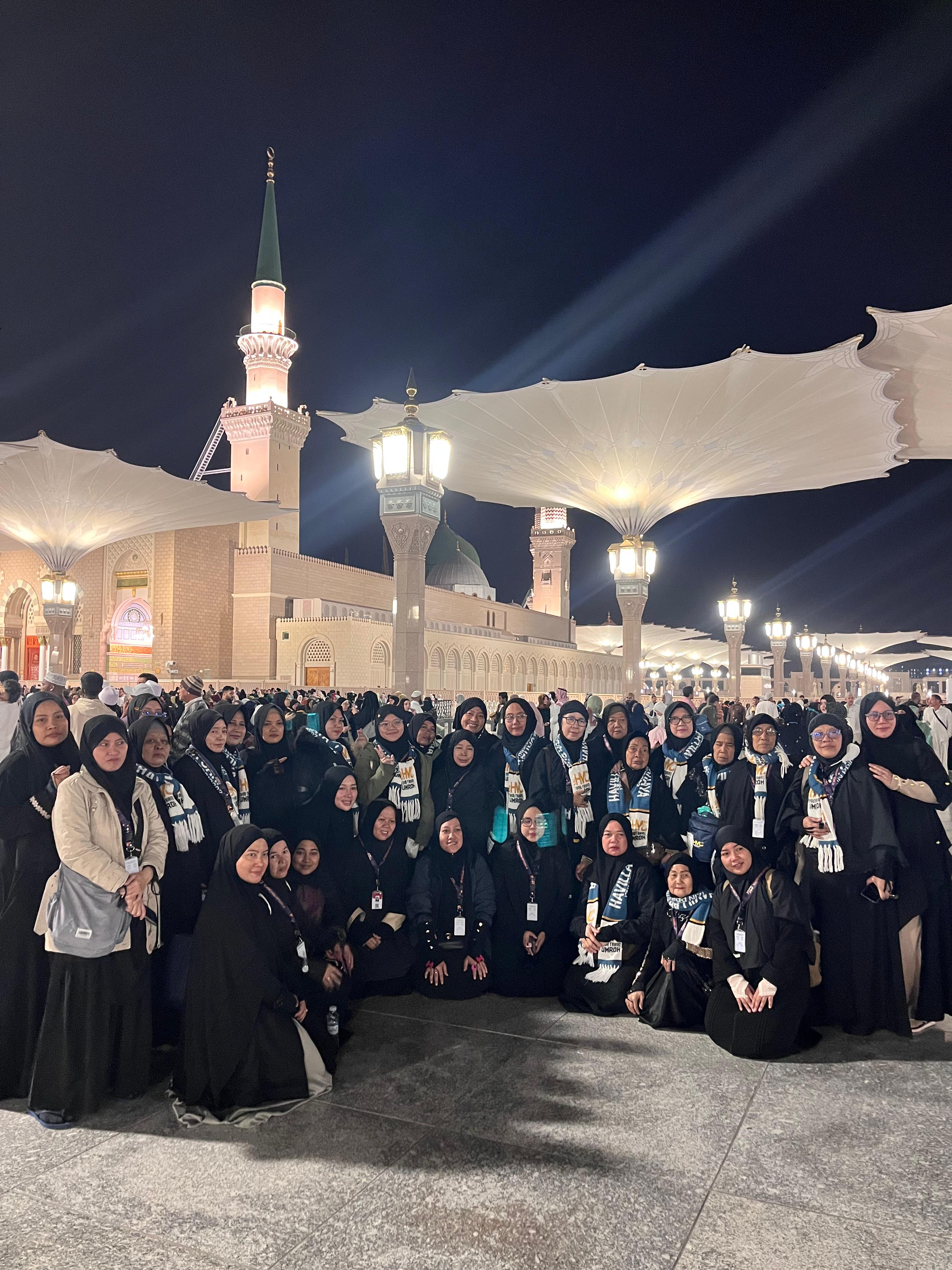 Masjid Nabawi - Madinah